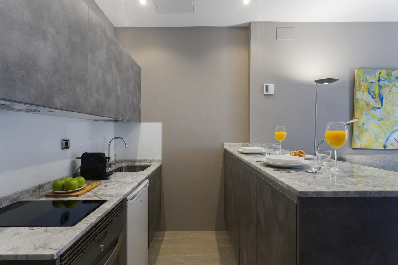 Dobo Rooms Palacio Apartments Madrid Luaran gambar